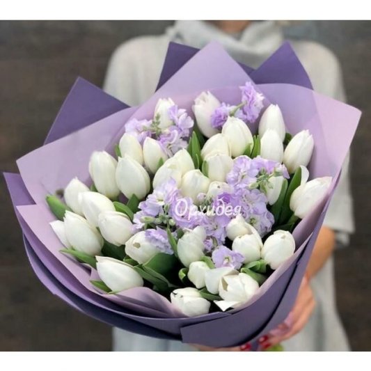 Букет из тюльпанов &laquo;Первый поцелуй&raquo;