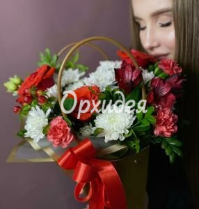 Цветочная композиция « Мама я люблю тебя »
