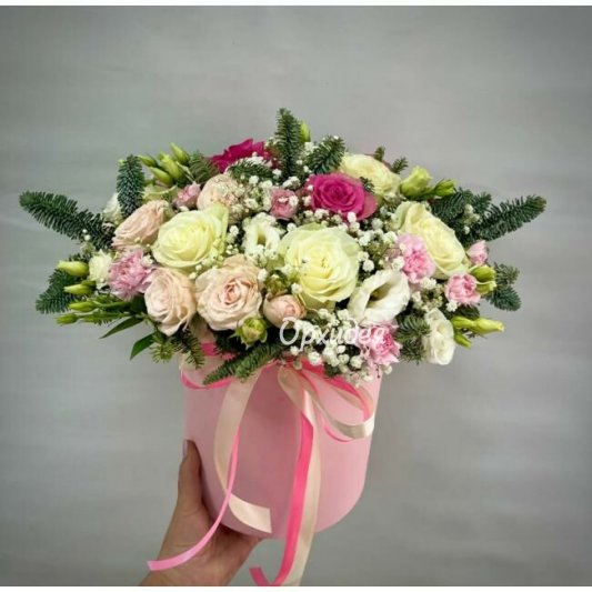 Цветочная композиция " Счастливого нового года "