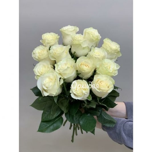 Букет из  15 белых роз
