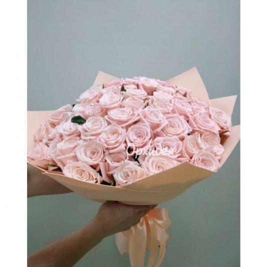 Букет из 51 розовой розы
