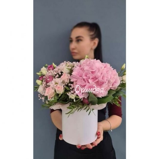 Цветочная композиция &laquo;Цветочный марафон&raquo;