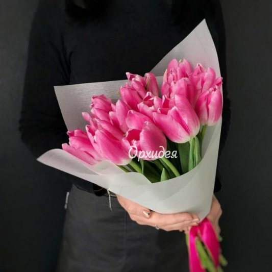 Букет из тюльпанов &laquo;&lrm;Лила&raquo;&lrm;